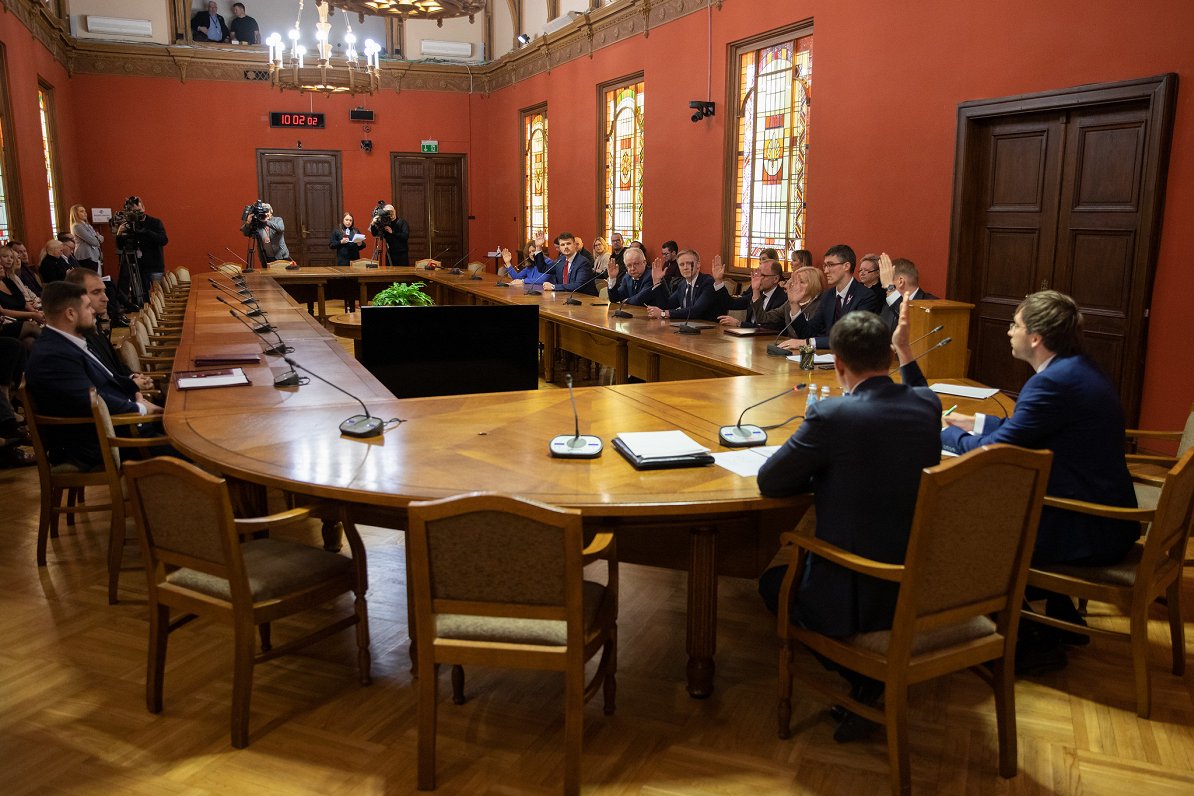 Saeimas komisijas sēde meeting room Latvia