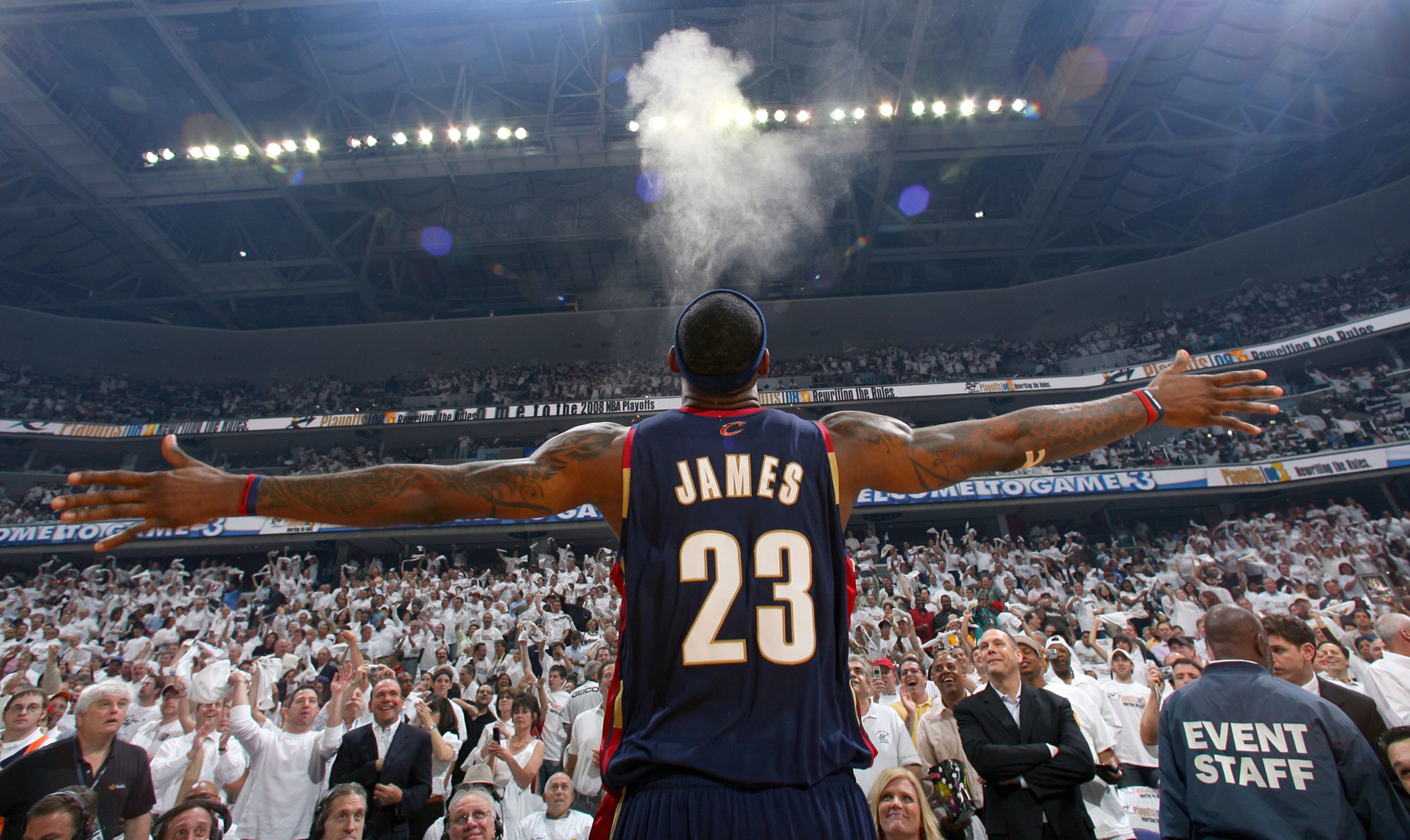 LeBron Chalk Toss