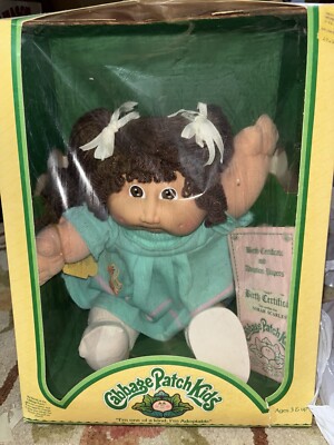 vintage Cabbage Patch Kids doll in box