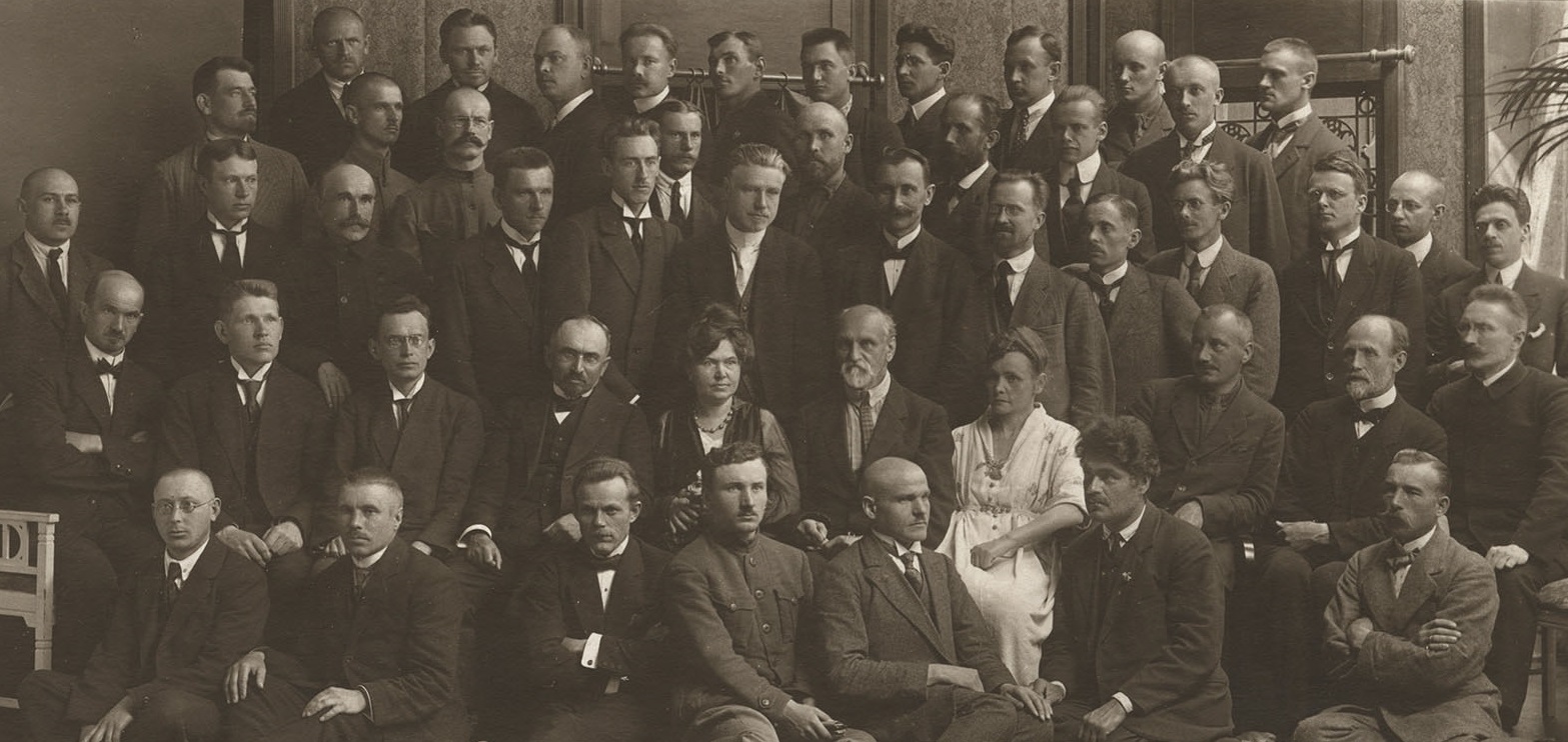 Latvijas Satversmes sapulce 1920 historical photo