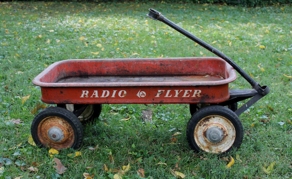 vintage Radio Flyer red wagon 1920s style